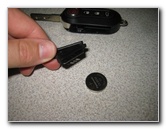 Fiat-500-Key-Fob-Battery-Replacement-Guide-011