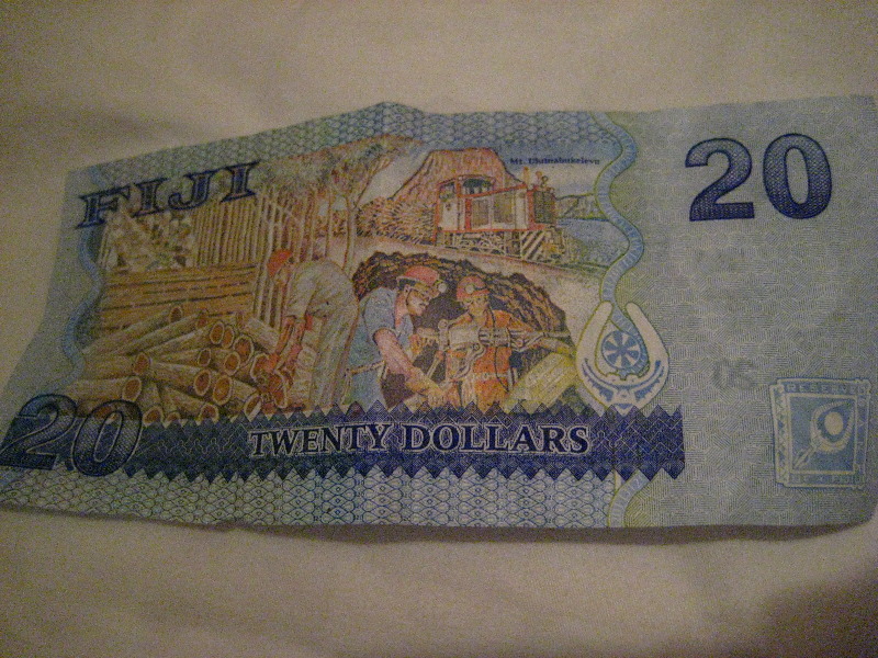 Fiji-Currency-FJD-Fijian-Dollars-007