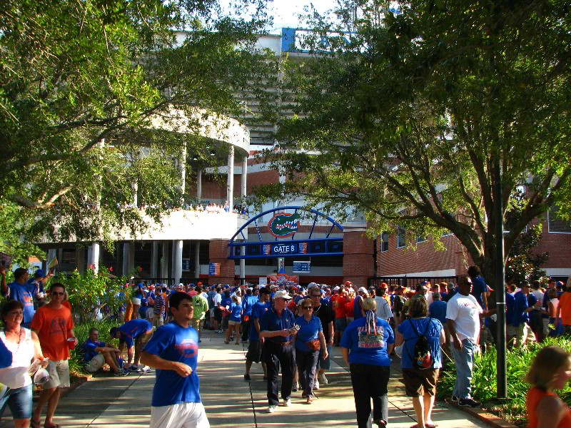 UF-Vs-UM-9-6-08-College-Football-Game-002