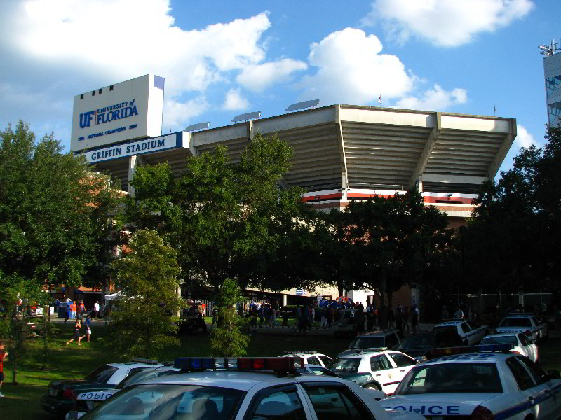 UF-Vs-UM-9-6-08-College-Football-Game-005