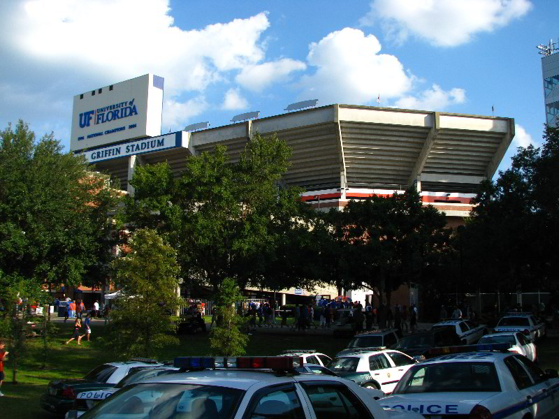 UF-Vs-UM-9-6-08-College-Football-Game-005