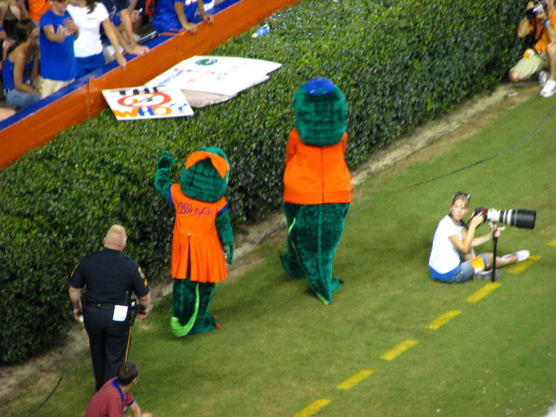 UF-Vs-UM-9-6-08-College-Football-Game-028