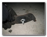 Ford-Crown-Victoria-Rear-Brake-Pads-Replacement-Guide-014