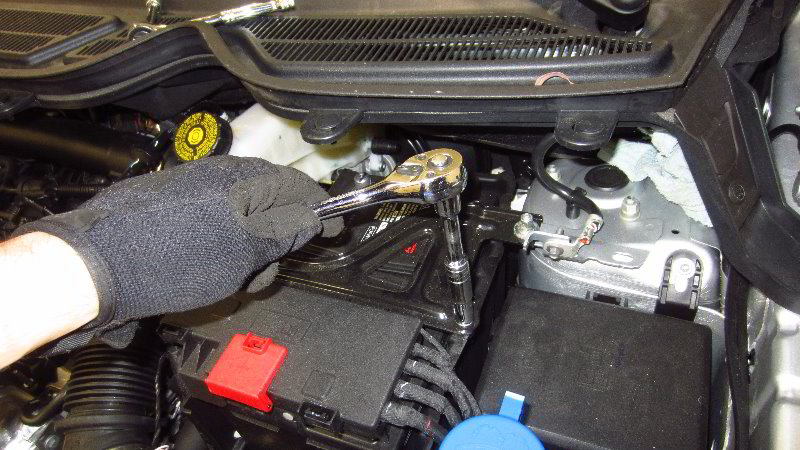 Ford-EcoSport-12V-Automotive-Battery-Replacement-Guide-010