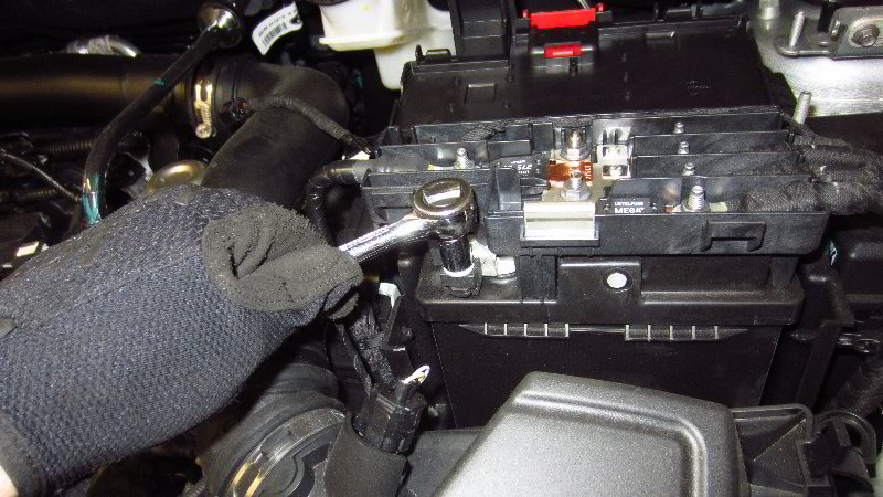 Ford-EcoSport-12V-Automotive-Battery-Replacement-Guide-016