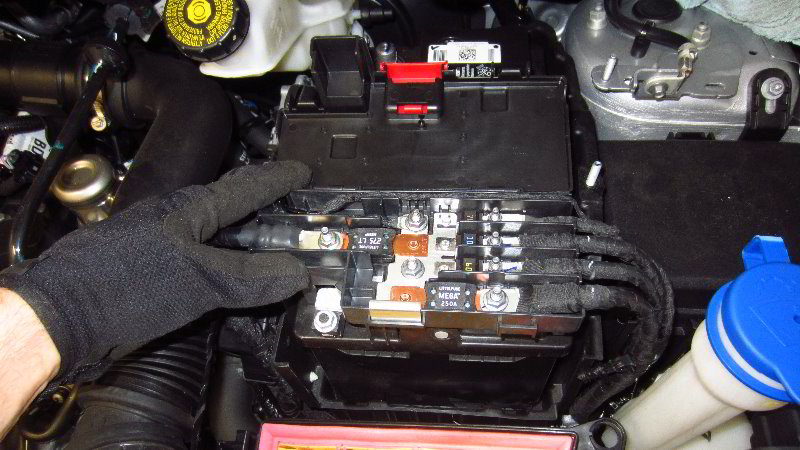 Ford-EcoSport-12V-Automotive-Battery-Replacement-Guide-024