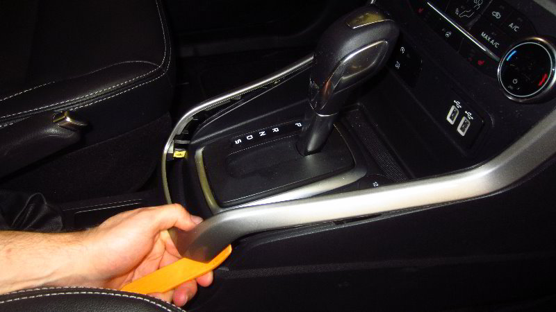 Ford-EcoSport-Automatic-Transmission-Shift-Lock-Release-Guide-004
