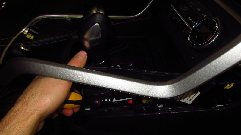 Ford-EcoSport-Automatic-Transmission-Shift-Lock-Release-Guide-015