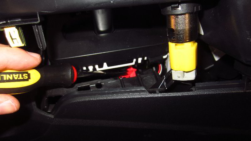 Ford-EcoSport-Automatic-Transmission-Shift-Lock-Release-Guide-026