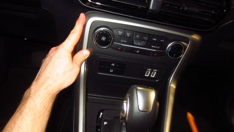 Ford-EcoSport-Automatic-Transmission-Shift-Lock-Release-Guide-030
