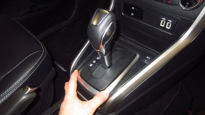 Ford-EcoSport-Automatic-Transmission-Shift-Lock-Release-Guide-031