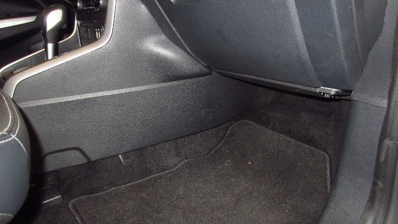 Ford-EcoSport-Cabin-Air-Filter-Replacement-Guide-063
