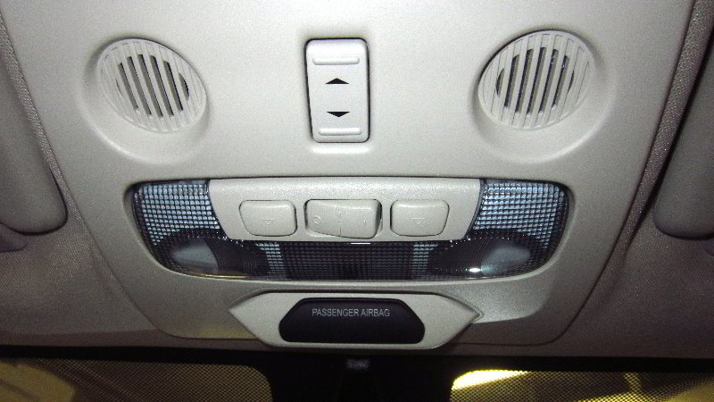 Ford-EcoSport-Dome-Map-Light-Bulbs-Replacement-Guide-001