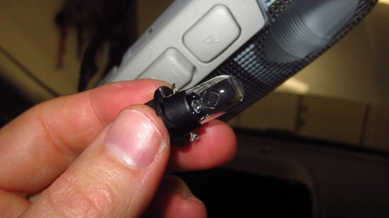 Ford-EcoSport-Dome-Map-Light-Bulbs-Replacement-Guide-010