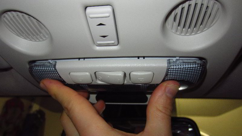 Ford-EcoSport-Dome-Map-Light-Bulbs-Replacement-Guide-018