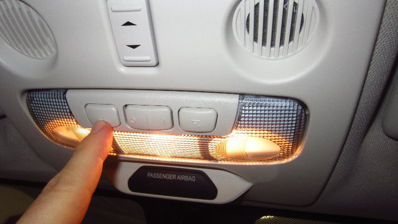 Ford-EcoSport-Dome-Map-Light-Bulbs-Replacement-Guide-020