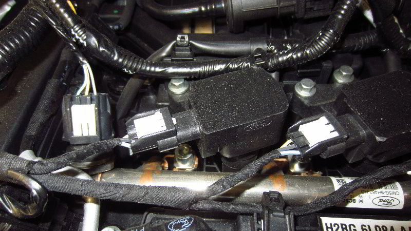 Ford-EcoSport-EcoBoost-1L-I3-Engine-Spark-Plugs-Replacement-Guide-003
