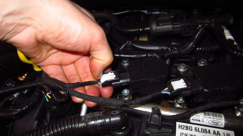 Ford-EcoSport-EcoBoost-1L-I3-Engine-Spark-Plugs-Replacement-Guide-004