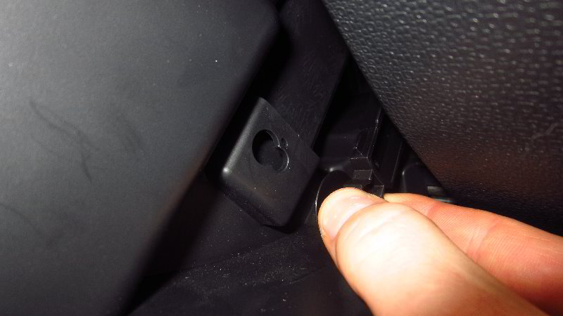 Ford-EcoSport-Electrical-Fuse-Replacement-Guide-012