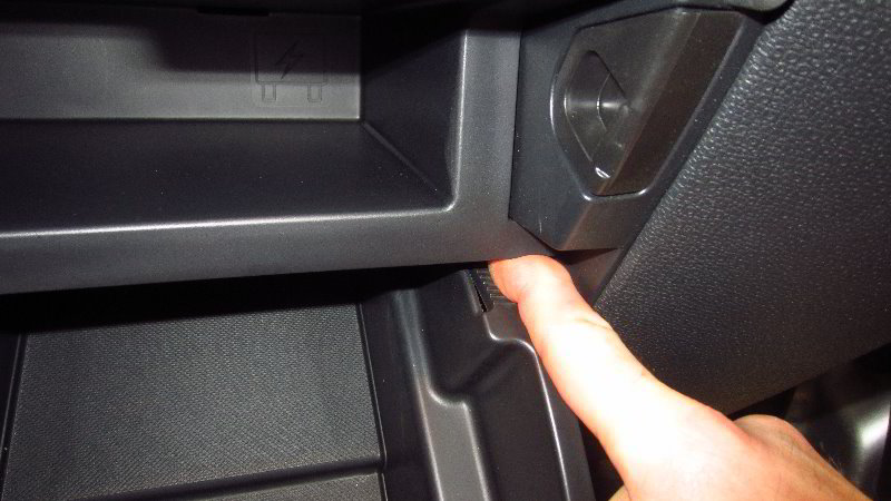 Ford-EcoSport-Electrical-Fuse-Replacement-Guide-014