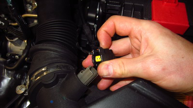 Ford-EcoSport-Engine-Air-Filter-Replacement-Guide-008