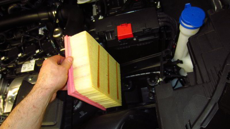 Ford-EcoSport-Engine-Air-Filter-Replacement-Guide-010
