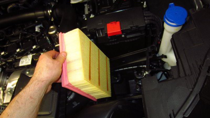 Ford-EcoSport-Engine-Air-Filter-Replacement-Guide-010