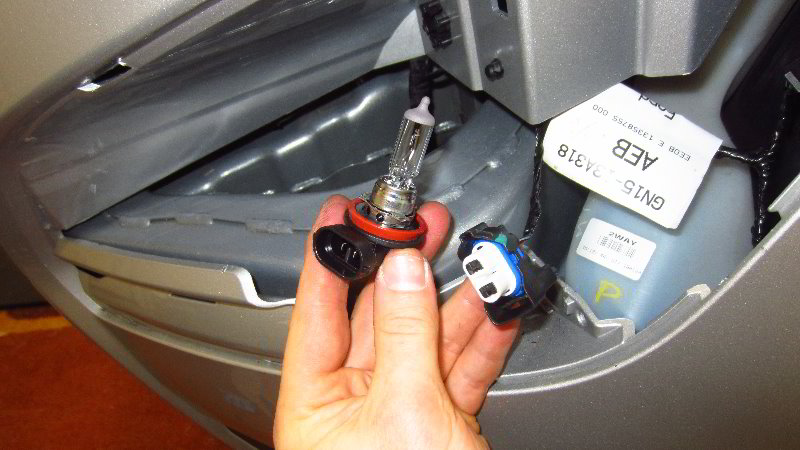 Ford-EcoSport-Fog-Light-Bulbs-Replacement-Guide-016