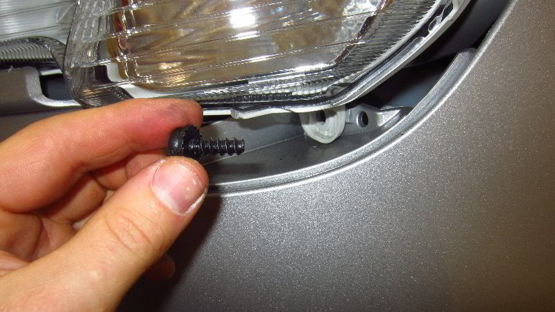 Ford-EcoSport-Front-Turn-Signal-Light-Bulbs-Replacement-Guide-006