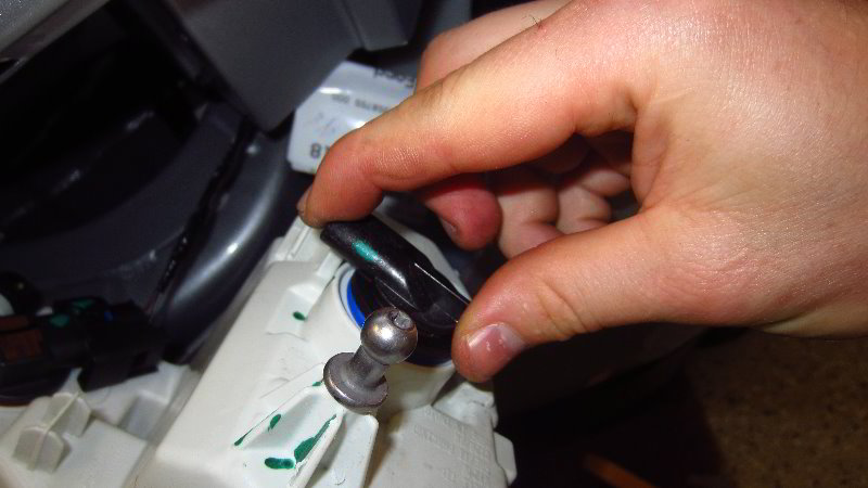 Ford-EcoSport-Front-Turn-Signal-Light-Bulbs-Replacement-Guide-012