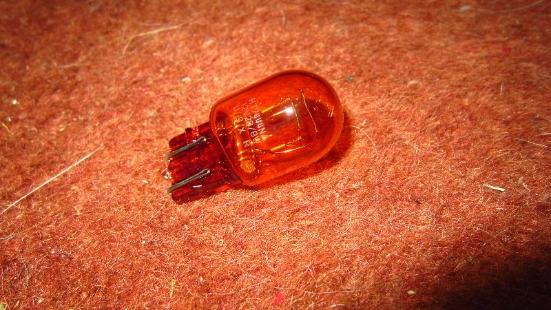 Ford-EcoSport-Front-Turn-Signal-Light-Bulbs-Replacement-Guide-015