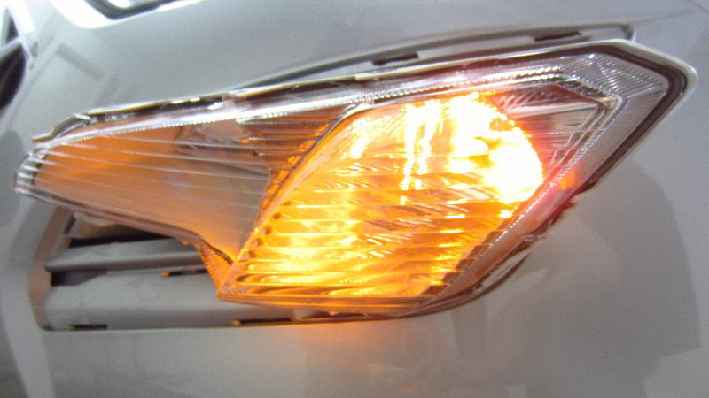 Ford-EcoSport-Front-Turn-Signal-Light-Bulbs-Replacement-Guide-020