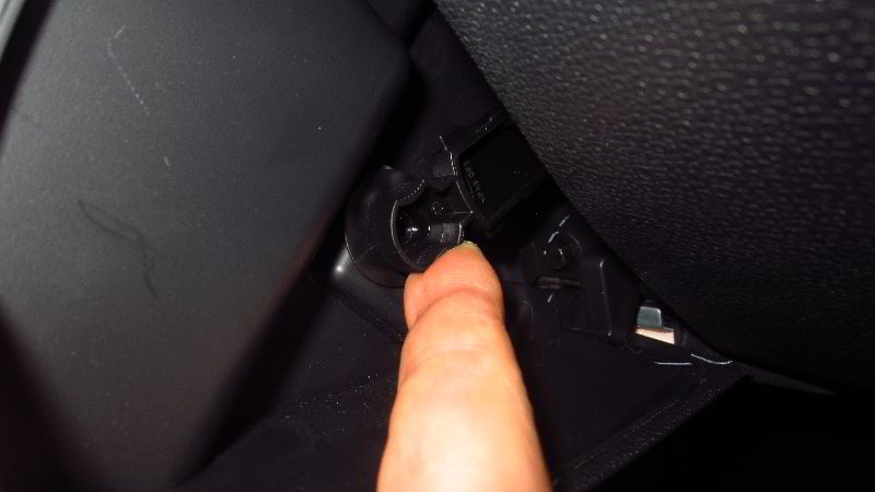Ford-EcoSport-Glove-Box-Light-Bulb-Replacement-Guide-005