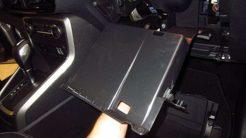 Ford-EcoSport-Glove-Box-Light-Bulb-Replacement-Guide-012
