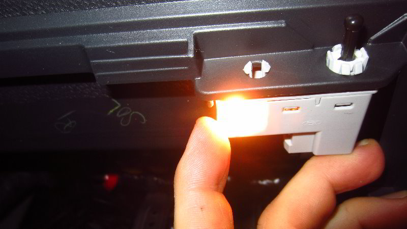 Ford-EcoSport-Glove-Box-Light-Bulb-Replacement-Guide-017