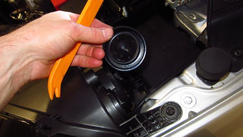 Ford-EcoSport-Headlight-Bulbs-Replacement-Guide-031