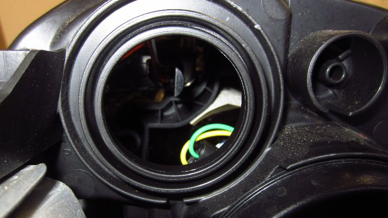 Ford-EcoSport-Headlight-Bulbs-Replacement-Guide-032