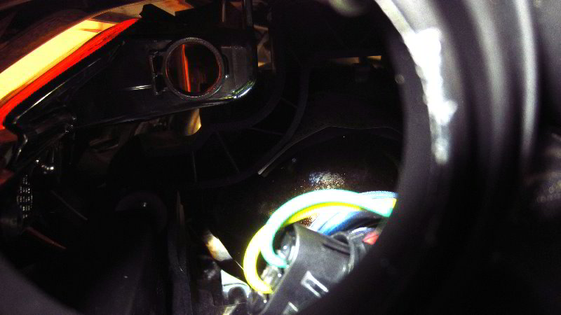 Ford-EcoSport-Headlight-Bulbs-Replacement-Guide-035