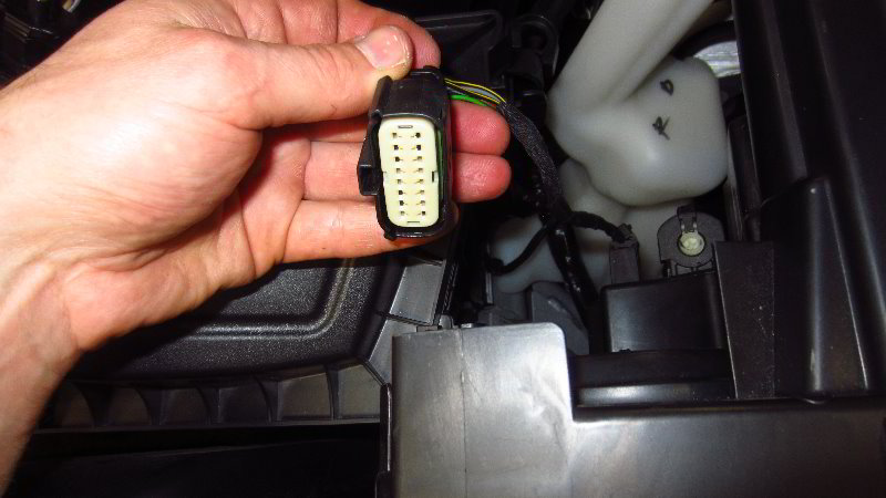 Ford-EcoSport-Headlight-Bulbs-Replacement-Guide-042