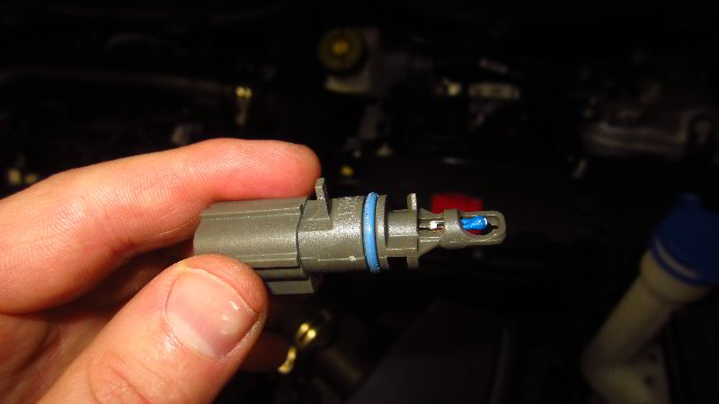 Ford-EcoSport-Intake-Air-Temperature-Sensor-Replacement-Guide-008