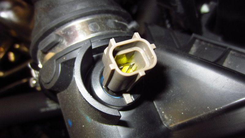 Ford-EcoSport-Intake-Air-Temperature-Sensor-Replacement-Guide-014