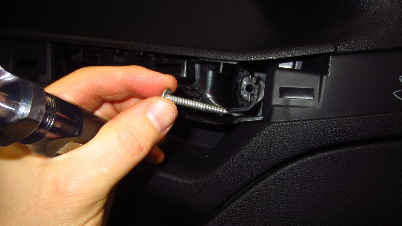 Ford-EcoSport-Interior-Door-Panel-Removal-Guide-014