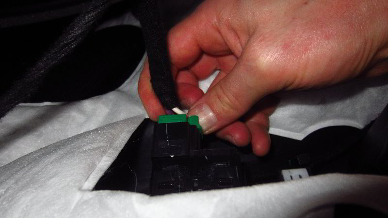 Ford-EcoSport-Interior-Door-Panel-Removal-Guide-028