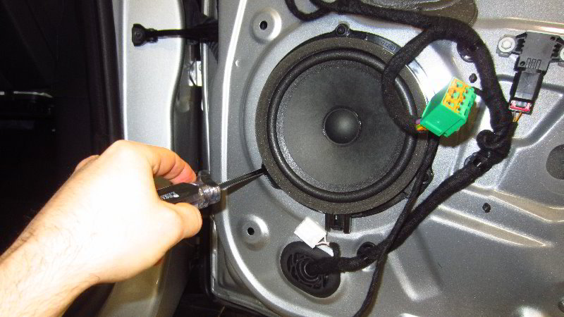 Ford-EcoSport-Interior-Door-Panel-Removal-Guide-035