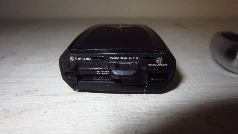 Ford-EcoSport-Key-Fob-Battery-Replacement-Guide-006