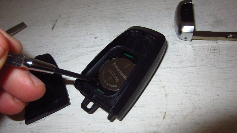 Ford-EcoSport-Key-Fob-Battery-Replacement-Guide-011