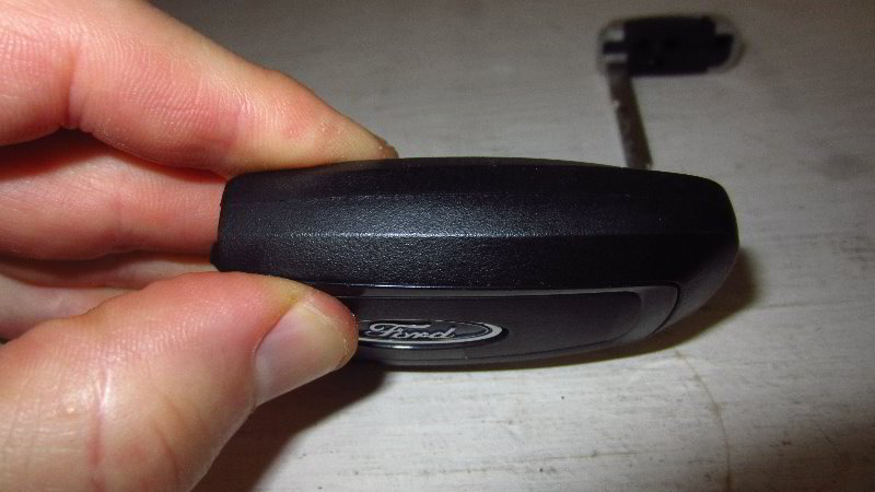 Ford-EcoSport-Key-Fob-Battery-Replacement-Guide-018