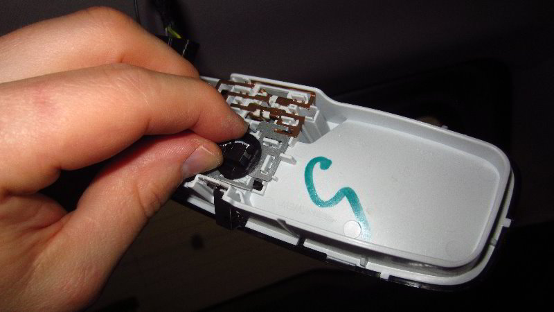 Ford-EcoSport-Rear-Dome-Light-Bulb-Replacement-Guide-010