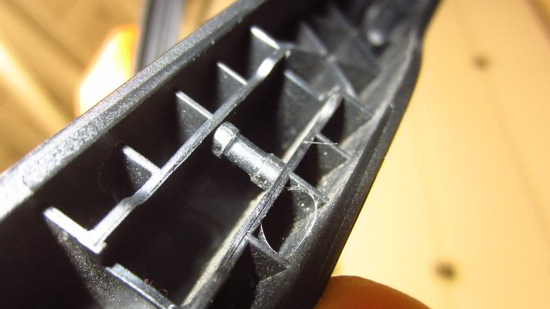 Ford-EcoSport-Rear-Wiper-Blade-Replacement-Guide-006