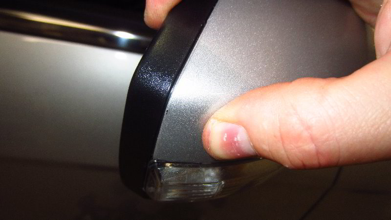 Ford-EcoSport-Side-View-Mirror-Turn-Signal-Light-Bulb-Replacement-Guide-028